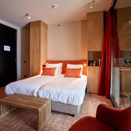 Heavens Hotel 4*