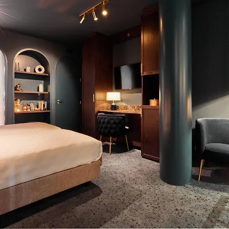 Heavens Hotel Hoorn (North Holland)