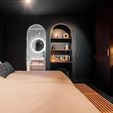 Hotel Heavens 4*