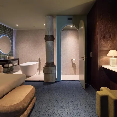 Hotel Heavens 4*